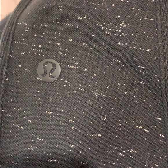 Lululemon keep the heat capris - Picture 4 of 5